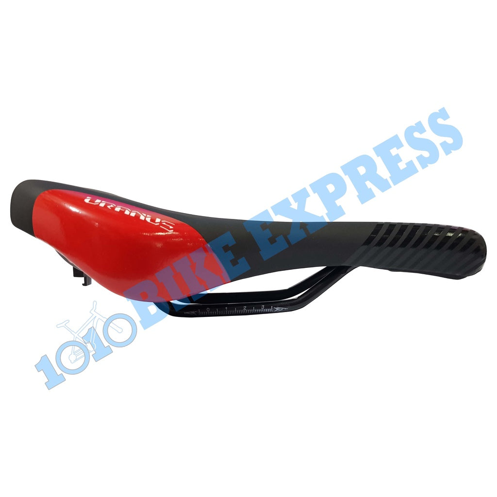 Genova Uranus Saddle With Tail Light And Usb Charger
