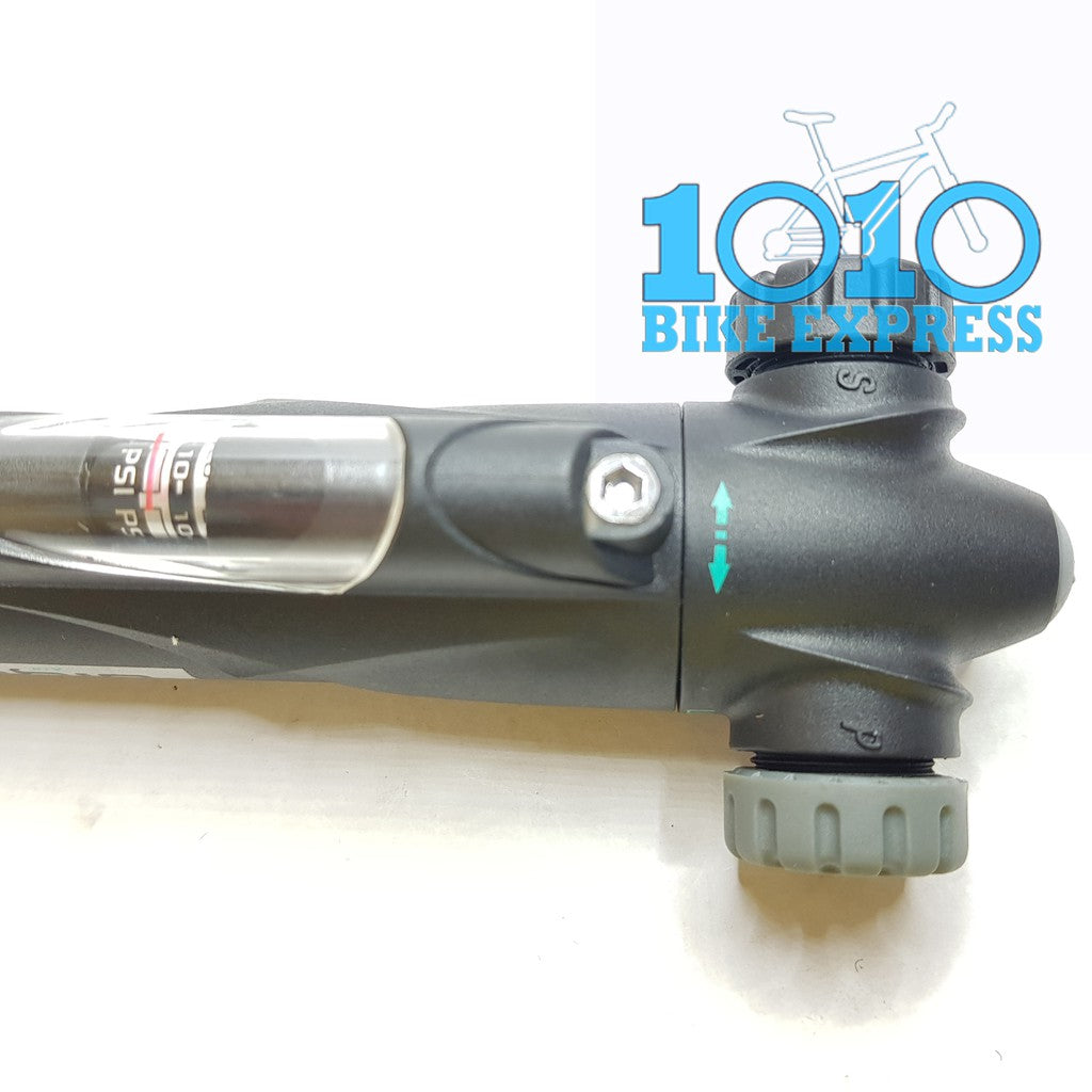 Giyo Gp74 Hand Pump Dual Valve With Gauge